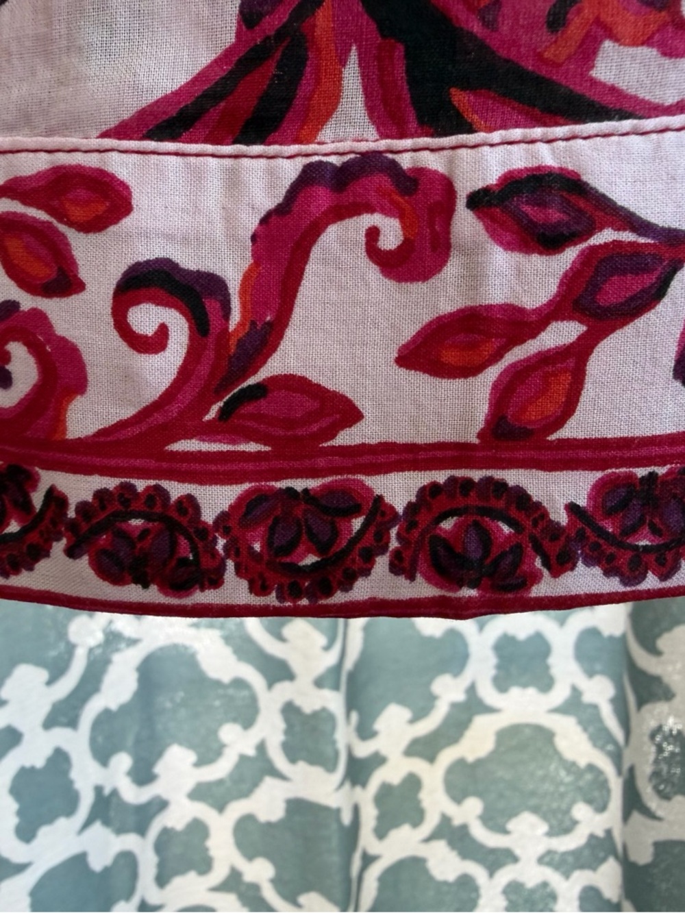 NEW LILLY PULITZER Pink, White and Red Floral Embroidered Button Down Top NWT 🌷 - Picture 3 of 7
